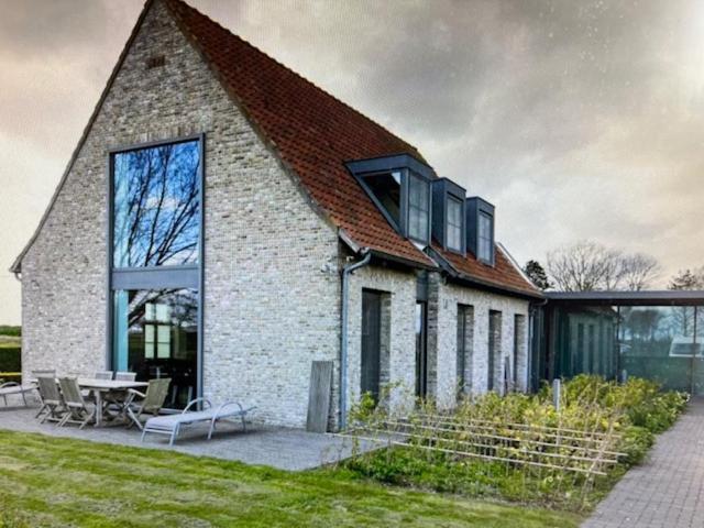 Schravenhoek Met Indoorzwembad En Sauna Veurne Exterior photo
